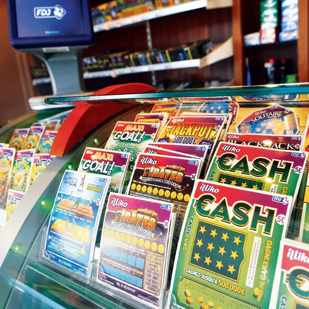 Boules de loterie dans une machine de tirage